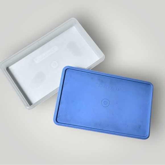 Vintage Tupperware Rectangular Container with Lid - Picture 9 of 14